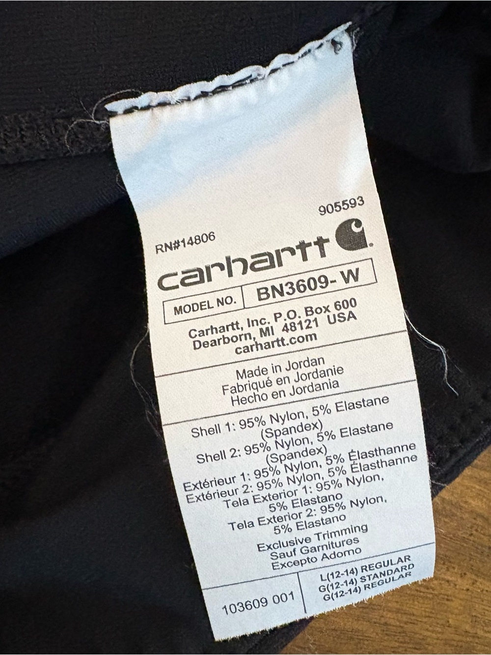 Like new Carhartt women’s large 12-14 black fitted leggings pants pockets hiking - Picture 6 of 8